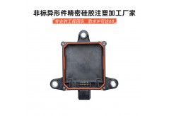 深圳的硅膠成型廠家對(duì)硅膠產(chǎn)品外觀分型線過(guò)大、出現(xiàn)披風(fēng)現(xiàn)象的原因具體有哪些？