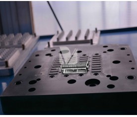 手機TYPE-C防水液態(tài)硅膠模具